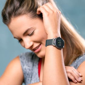 Fitness hodinky s odnímateľnými náramkom