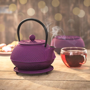 Liatinová kanvica na čaj, fialová